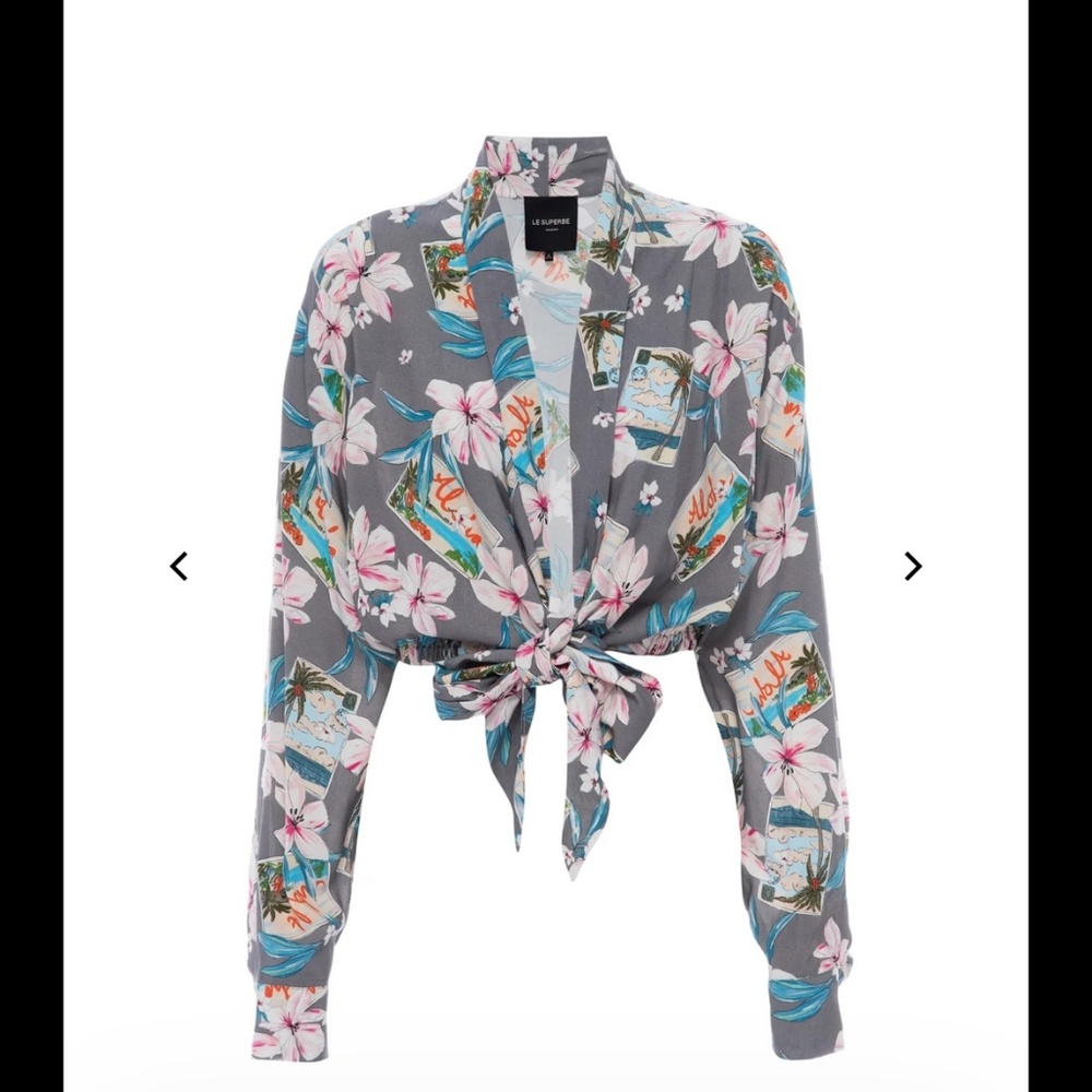 Le Superbe Topper Shirt Long Sleeve Tie Front Crop Aloha Fog Gray Multi Size M